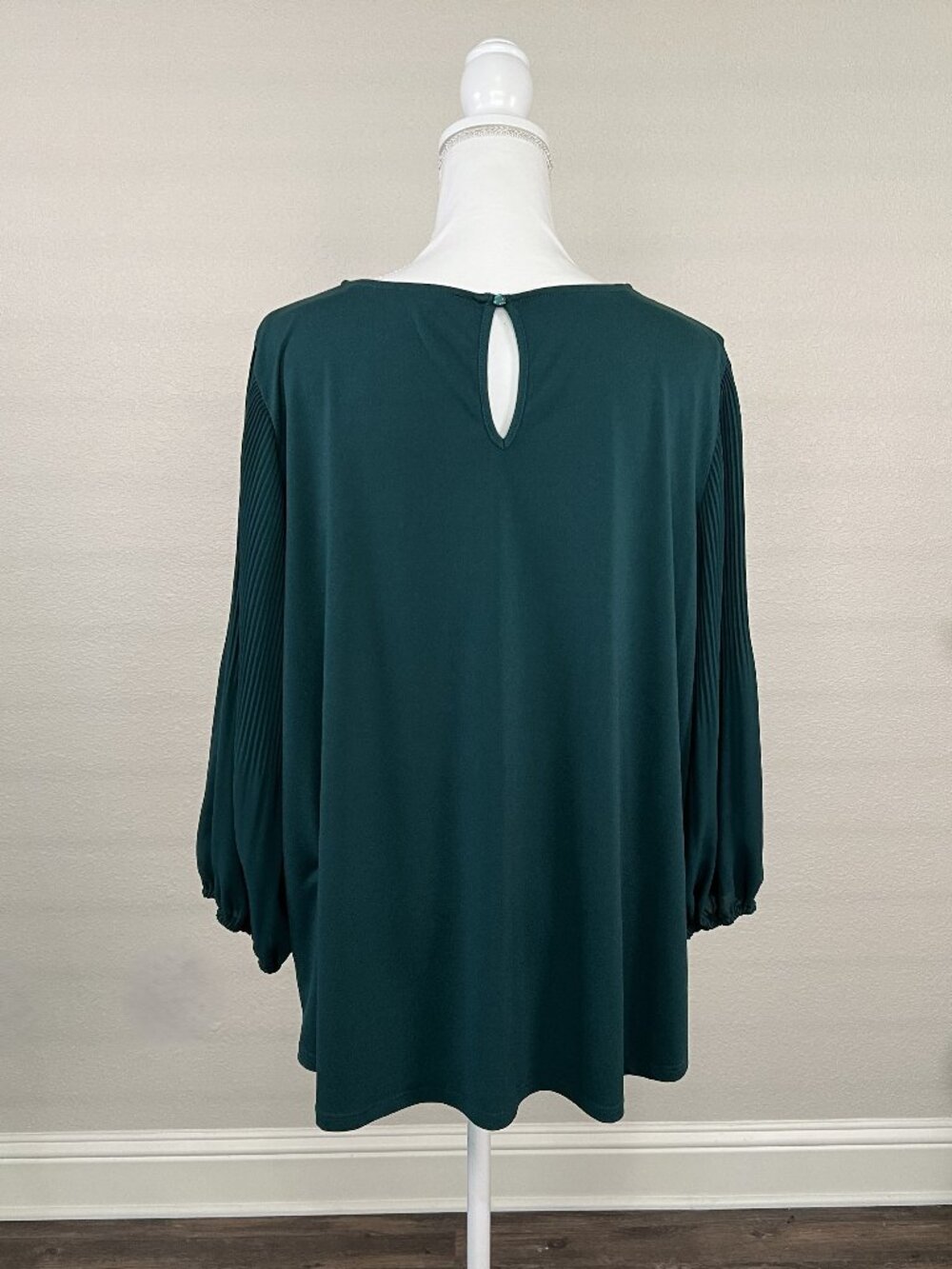 Adrianna Papell Plus Size 1X Dark Green Pullover Blouse Top 3/4 Balloon Sleeves - Picture 3 of 10